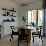 Ros Solis Luxure House Nyaraló