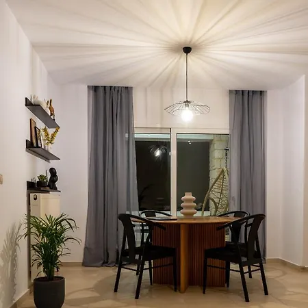 Ros Solis Luxure House Holiday home