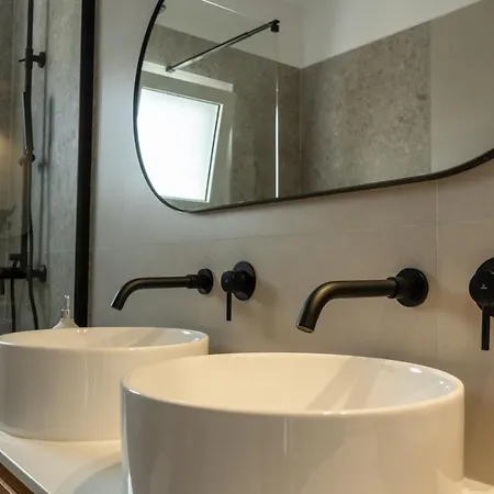 Ros Solis Luxure House