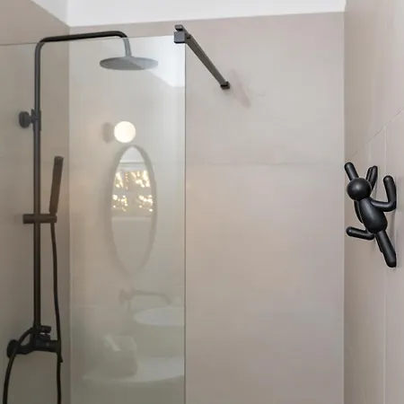 Ros Solis Luxure House