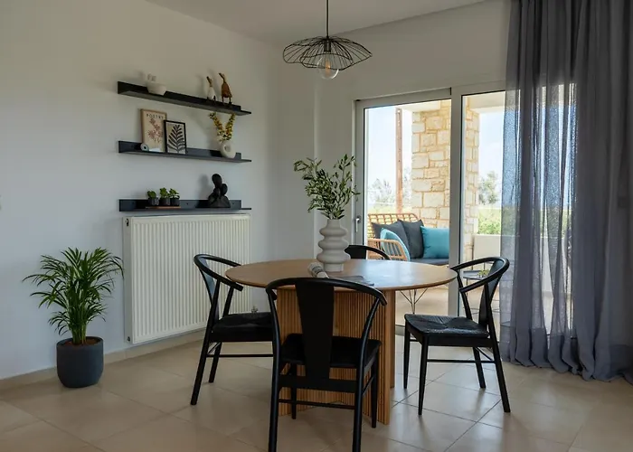 Ros Solis Luxure House Nyaraló