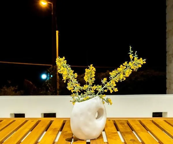 Ros Solis Luxure House *