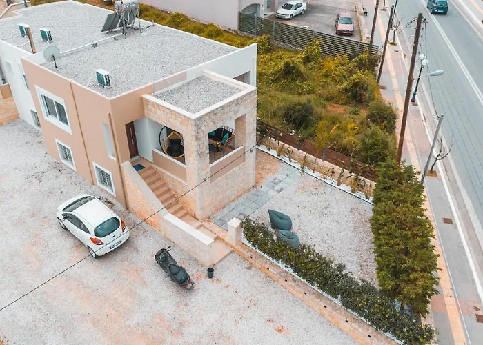 Ros Solis Luxure House